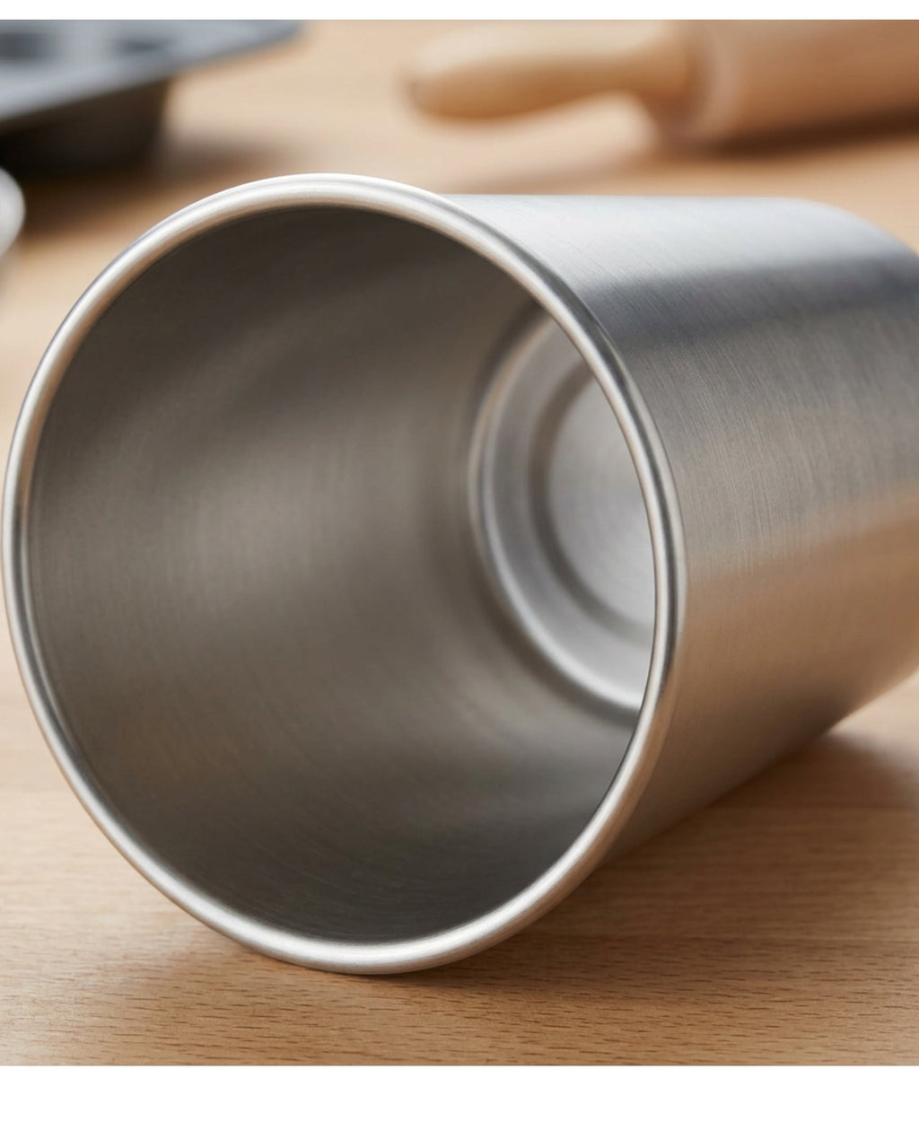 Pelfu Straight Single-Wall Stainless Steel Pint Cup 16 oz Satin Silver - Detail view